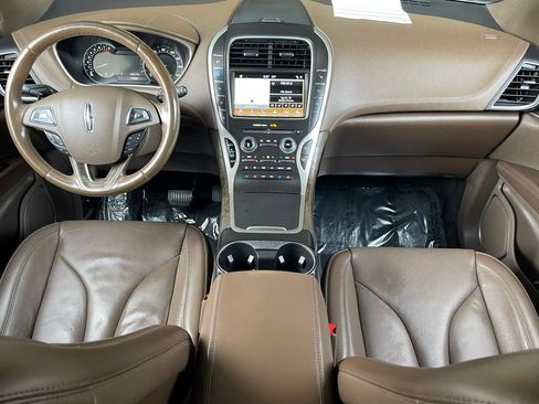 Used 2017 Lincoln MKX Reserve image 10
