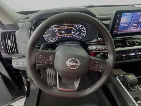 New 2026 Nissan Pathfinder SV image 8