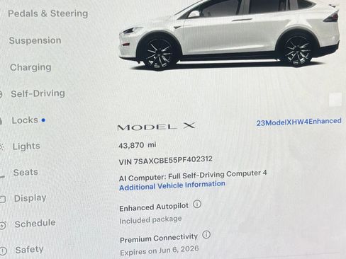 Used 2023 Tesla Model X image 10