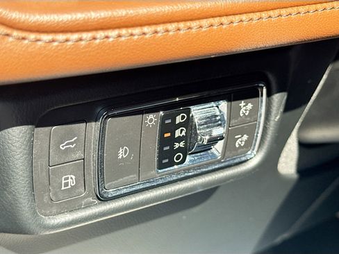 Certified 2022 Lincoln Aviator Grand Touring w/ Equipment Group 301A image 11