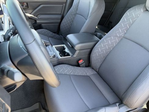 New 2026 Toyota Tacoma SR5 AWD/4WD image 17