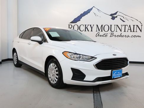 Used 2020 Ford Fusion S FWD image 1
