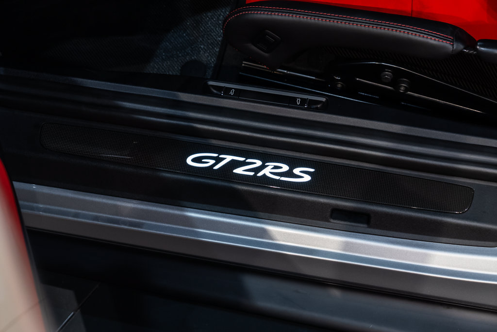 Used 2018 Porsche 911 GT2 RS RWD image 25
