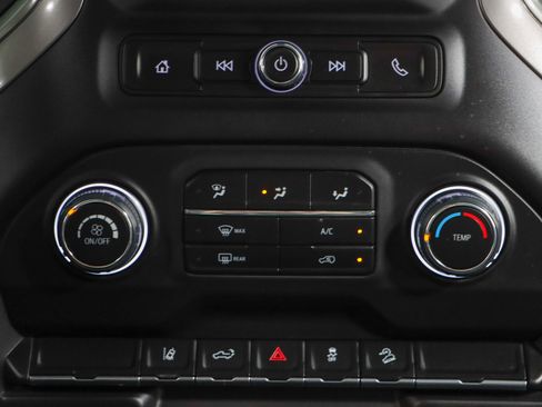 Used 2024 Chevrolet Silverado 2500 Custom w/ Custom Convenience Package image 20