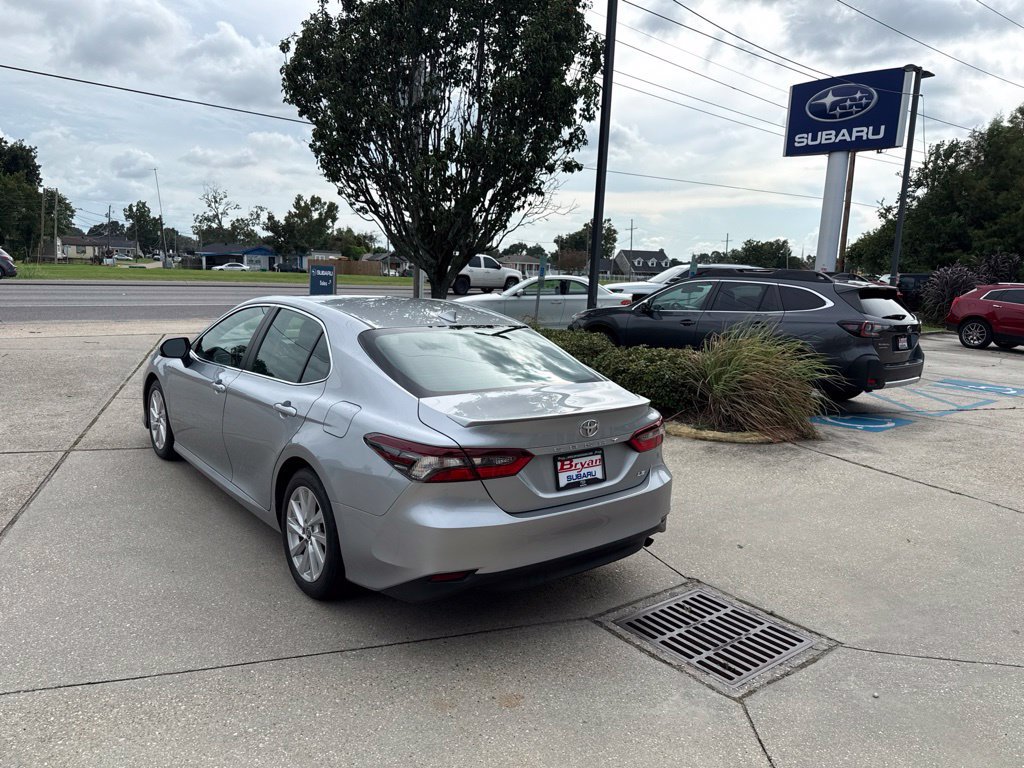 Used 2023 Toyota Camry LE FWD image 5