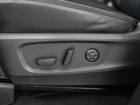 Used 2023 Nissan Pathfinder SL AWD/4WD image 29
