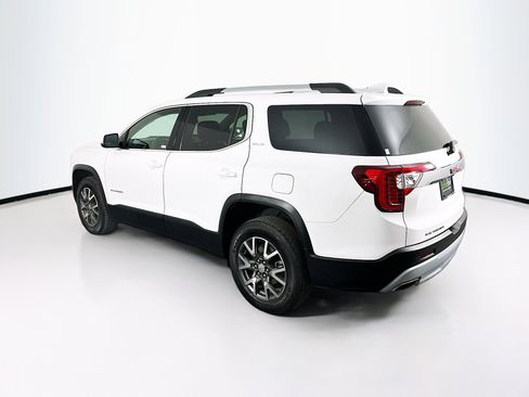 Used 2023 GMC Acadia SLE w/ Driver Convenience Package image 5