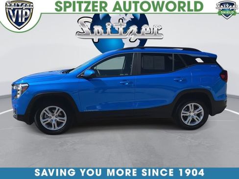 Used 2024 GMC Terrain SLE w/ Driver Convenience Package FWD image 6
