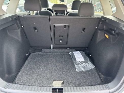Used 2022 Volkswagen Taos S FWD image 5