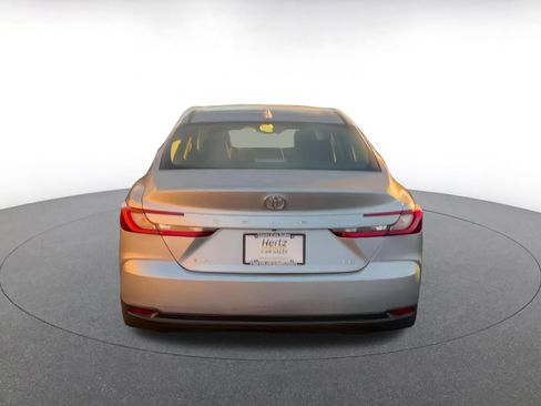 Used 2025 Toyota Camry LE image 12