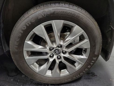 Used 2023 Toyota RAV4 XLE Premium AWD/4WD image 10