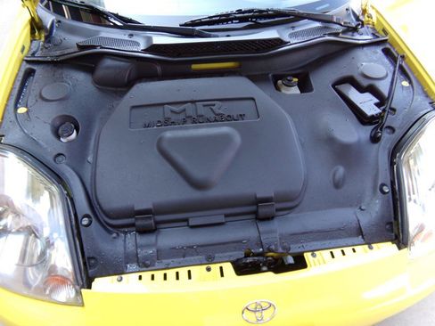 Used 2004 Toyota MR2 image 50