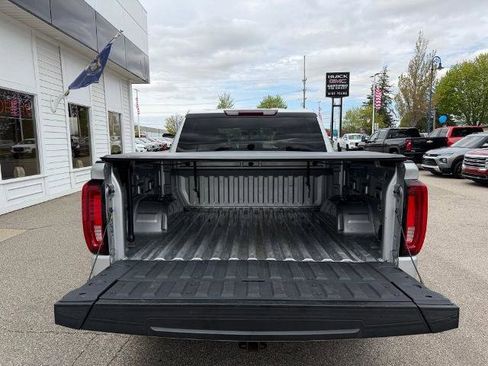 Certified 2022 GMC Sierra 1500 SLT AWD/4WD image 9