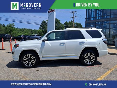 Used 2023 Toyota 4Runner Limited AWD/4WD image 2
