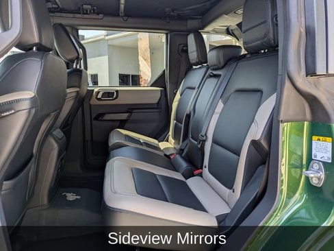 Used 2024 Ford Bronco Wildtrak image 16