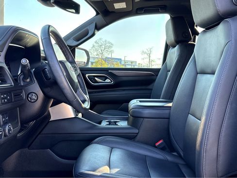 Used 2023 Chevrolet Tahoe LT w/ Luxury Package image 13