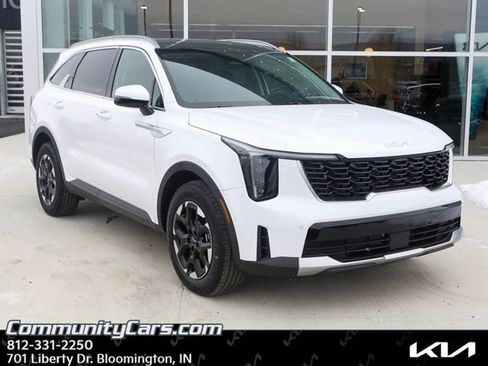 Certified 2025 Kia Sorento S w/ Panoramic Sunroof Package image 7