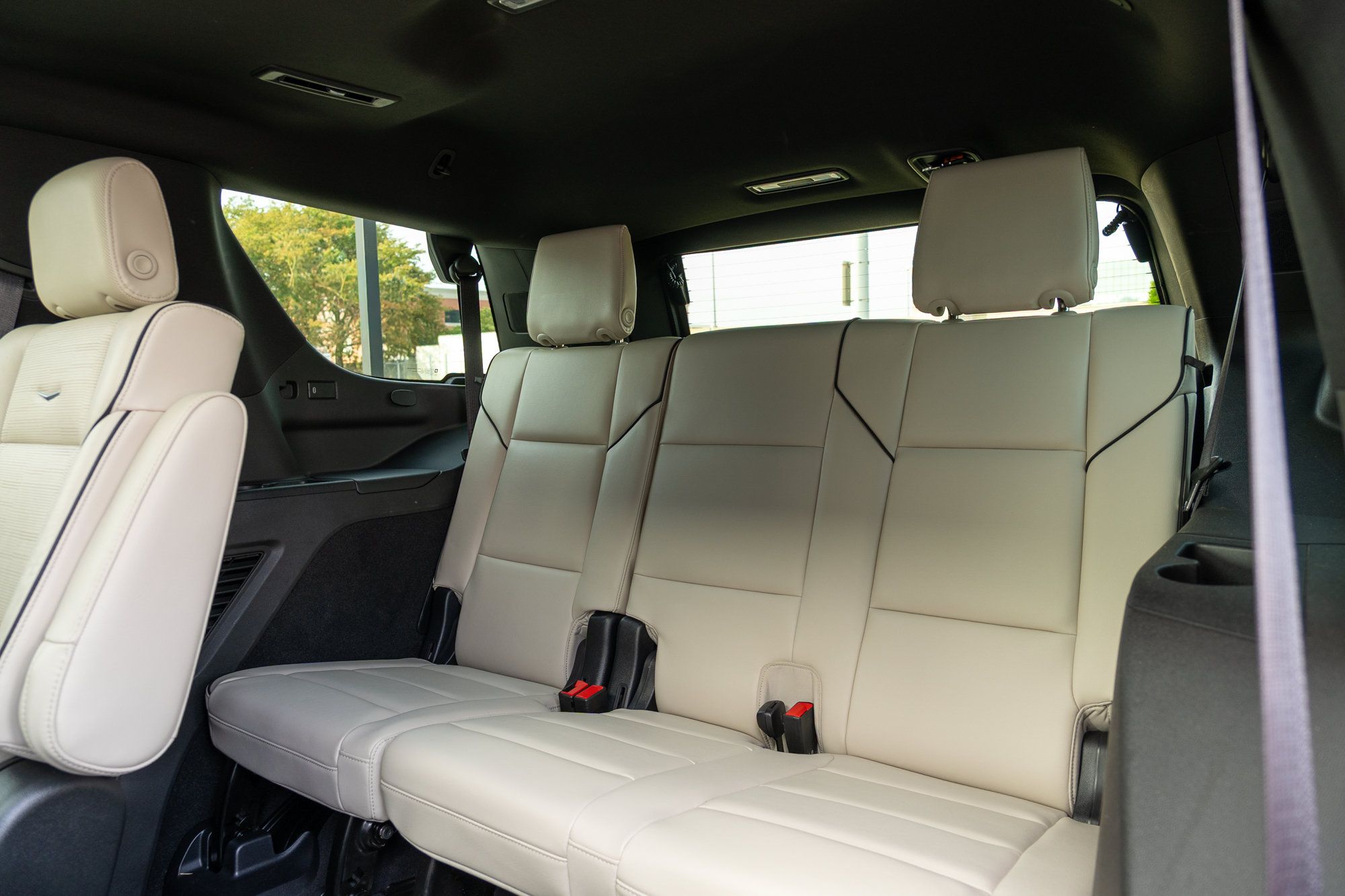Used 2021 Cadillac Escalade Sport w/ Driver Assist Tech Package AWD/4WD image 16
