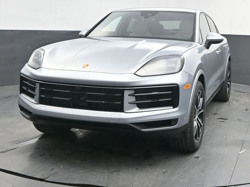 New 2026 Porsche Cayenne S image 1