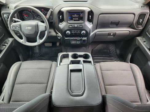 Used 2022 Chevrolet Silverado 1500 Custom Trail Boss AWD/4WD image 25