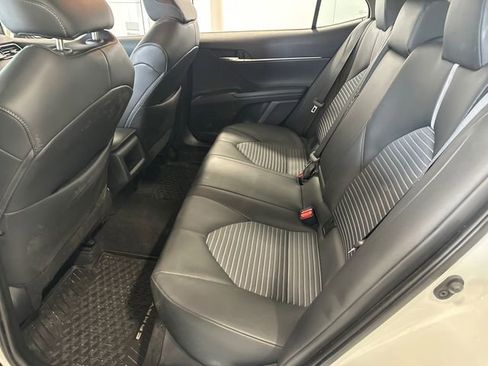 Used 2024 Toyota Camry SE image 34