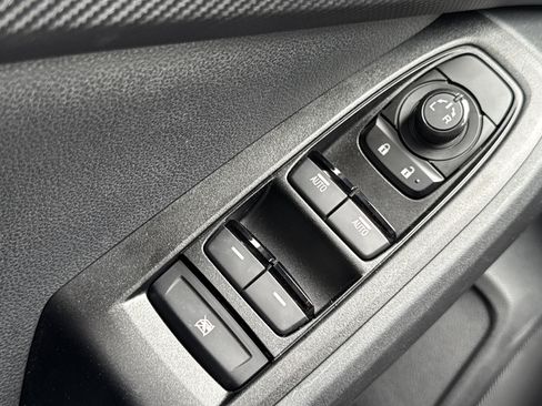 Certified 2025 Subaru Crosstrek 2.5i Sport w/ Crosstrek Mirror Package image 21