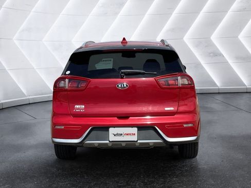Used 2018 Kia Niro EX FWD image 5