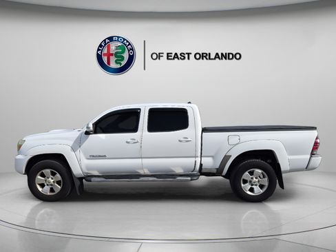 Used 2015 Toyota Tacoma PreRunner w/ TRD Sport Package RWD image 4