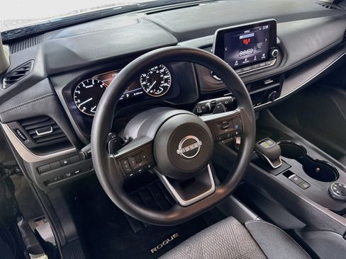 Used 2024 Nissan Rogue SV image 22
