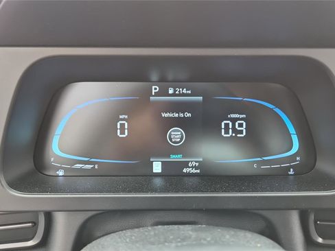 Used 2026 Hyundai Elantra SEL Sport Premium image 13