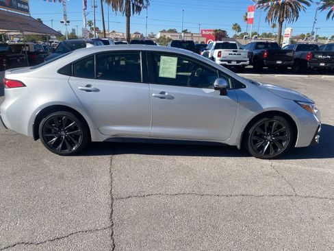 Used 2024 Toyota Corolla SE w/ SE Package FWD image 4