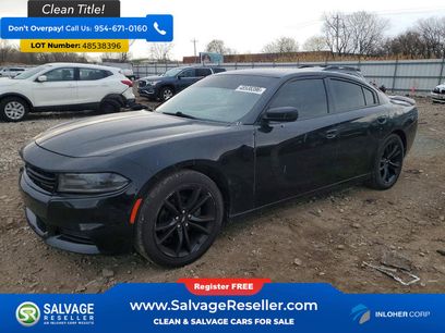Used 2018 Dodge Charger SXT w/ Blacktop Package