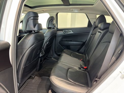 Used 2025 Kia Sportage EX w/ Premium Package FWD image 20