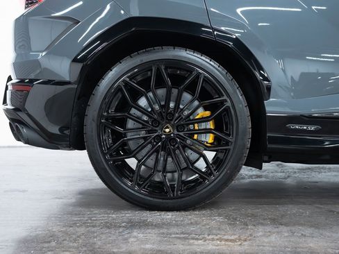 New 2025 Lamborghini Urus SE image 23