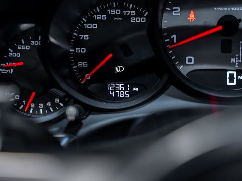 Used 2016 Porsche 911 Carrera 4S image 44