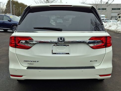 Certified 2018 Honda Odyssey Elite image 5