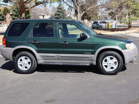 Used 2001 Ford Escape XLT image 3
