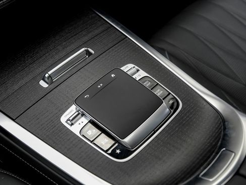 Used 2026 Mercedes-Benz G 63 AMG 4MATIC image 32