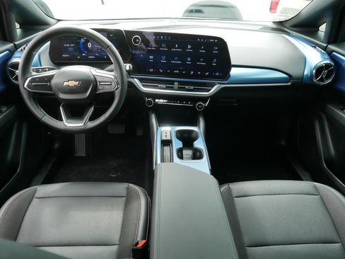 Used 2024 Chevrolet Equinox EV LT AWD/4WD image 10