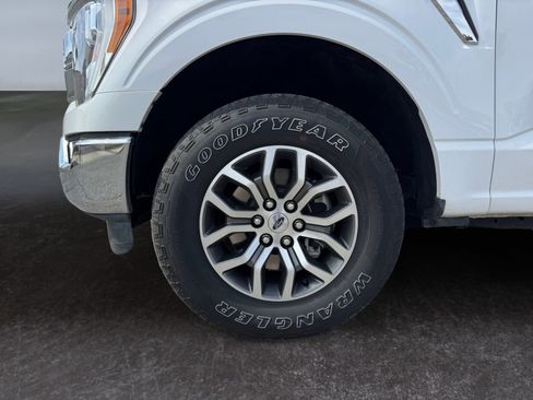 Used 2021 Ford F150 Lariat w/ Equipment Group 501A Mid AWD/4WD image 9