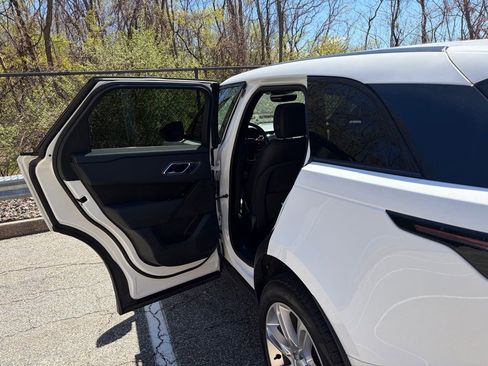 Used 2025 Land Rover Range Rover Velar S AWD/4WD image 12