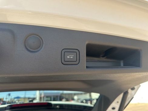 Certified 2024 Chevrolet Equinox LT image 32