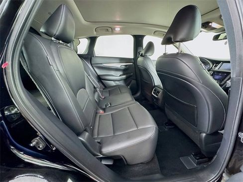 Used 2021 INFINITI QX50 Luxe w/ Cargo Package image 41