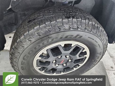 Used 2024 Toyota Tacoma 4x4 Double Cab image 34