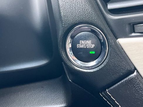 Used 2019 GMC Yukon XL Denali image 24