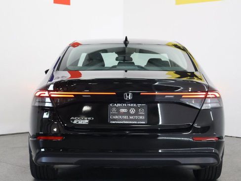 Used 2023 Honda Accord LX image 11