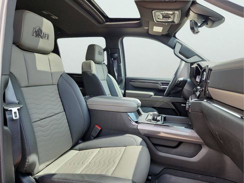 New 2026 Chevrolet Silverado 2500 ZR2 w/ ZR2 Bison Edition image 20