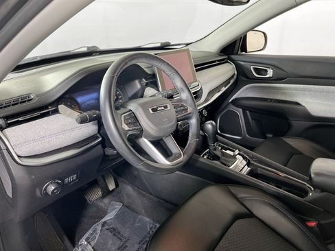 Used 2022 Jeep Compass Latitude w/ Convenience Group AWD/4WD image 9