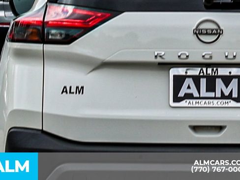 Used 2023 Nissan Rogue S FWD image 13