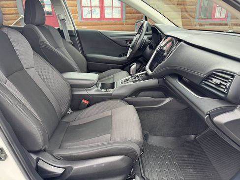Used 2021 Subaru Outback Premium AWD/4WD image 11